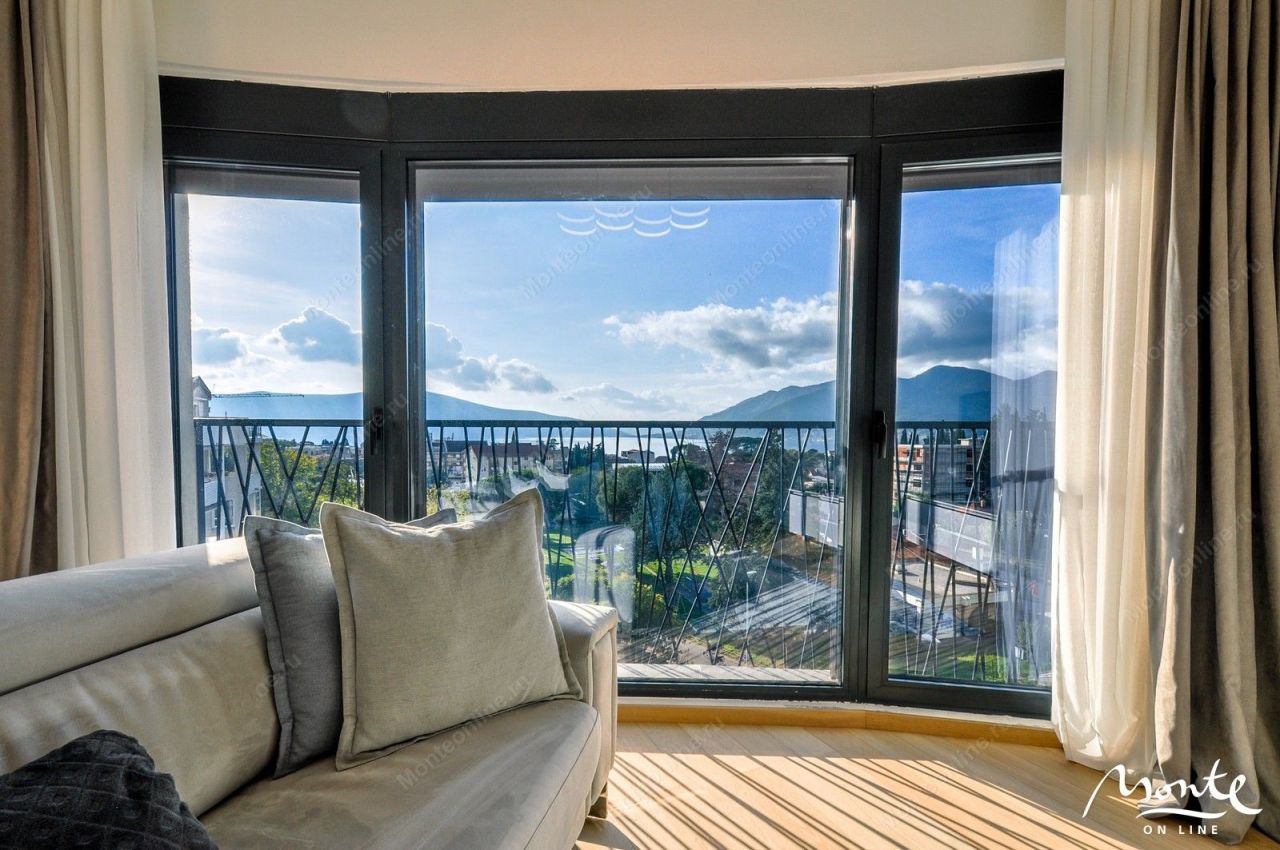Appartamenti a Tivat, Montenegro, 73 m² - foto 1