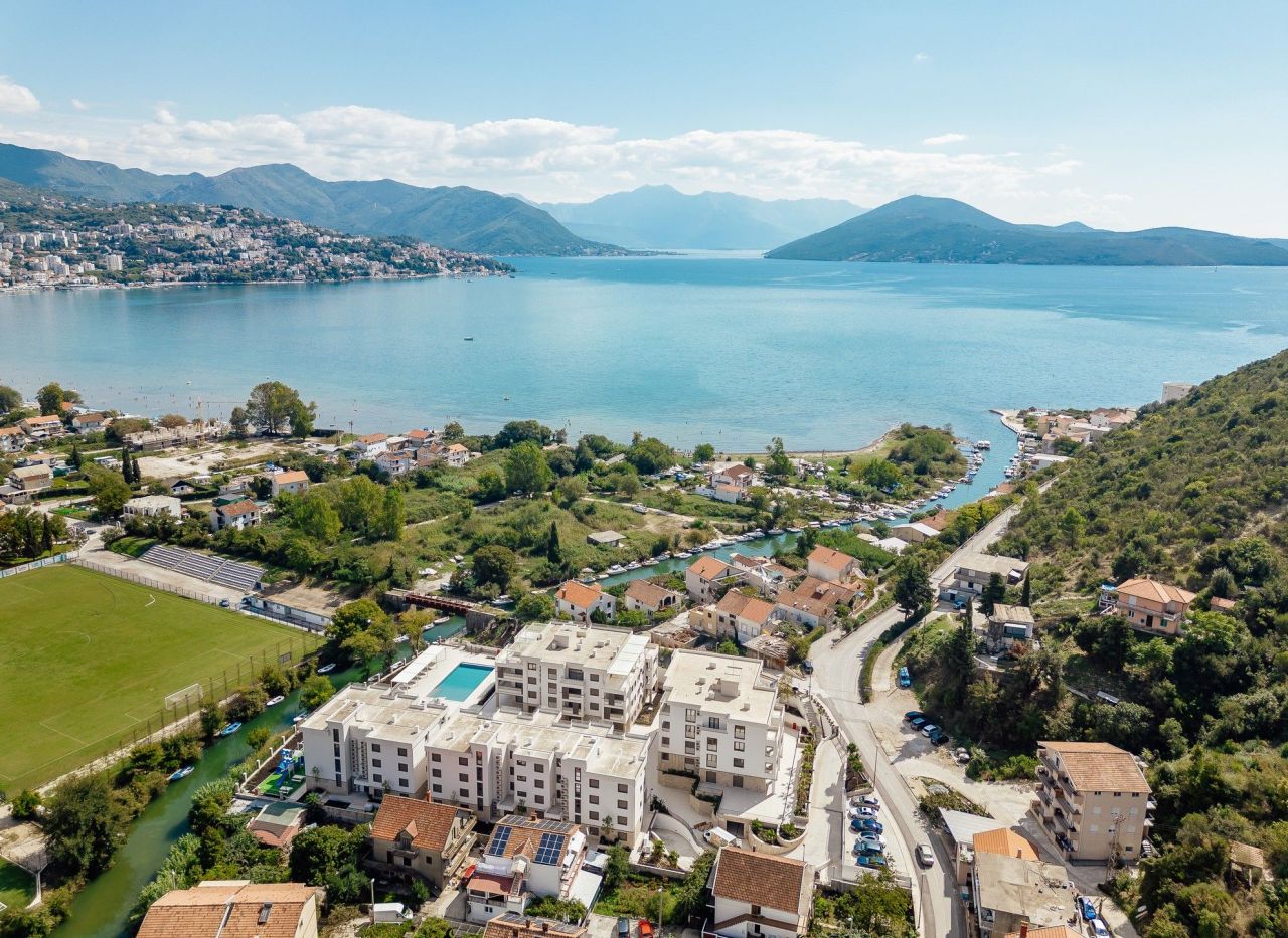 Apartamento en Igalo, Montenegro, 57 m² - imagen 2