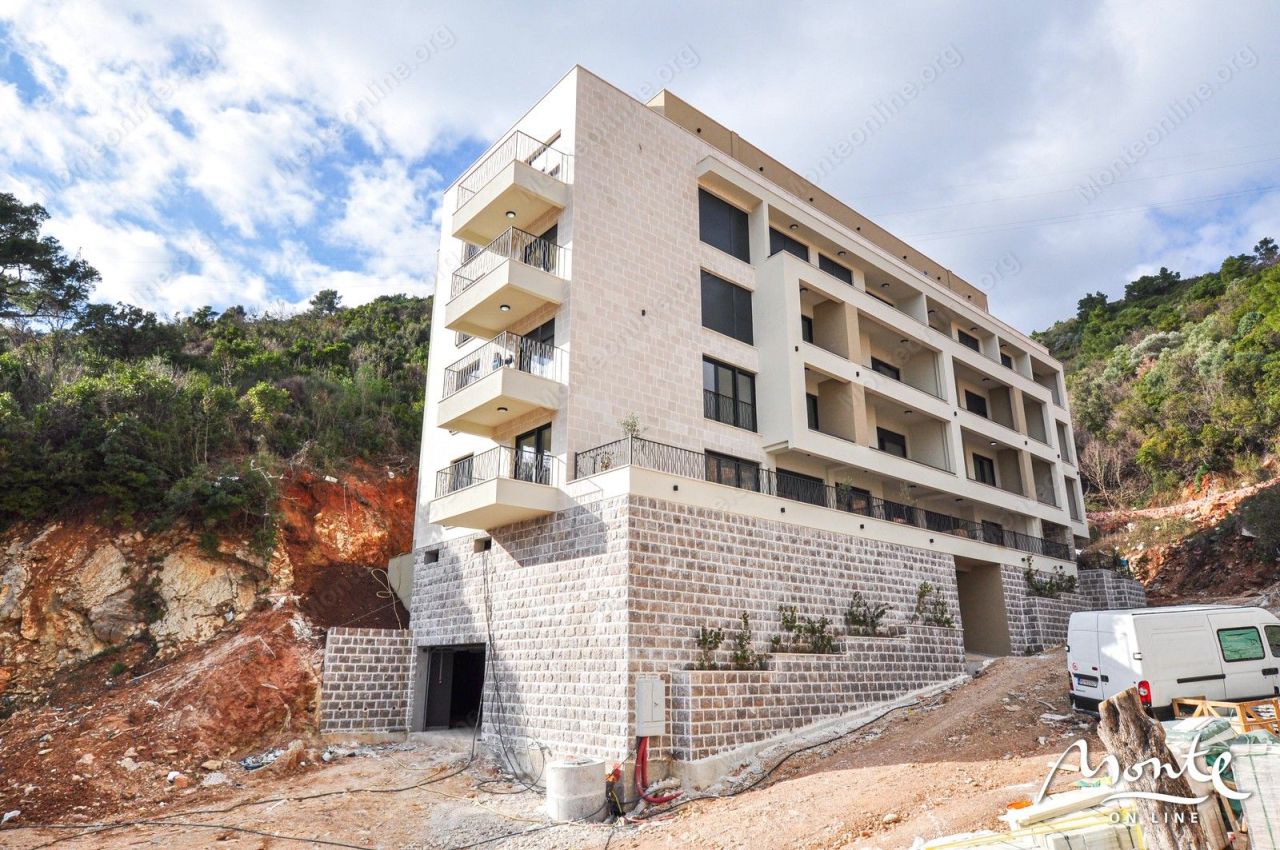 Apartamento en Budva, Montenegro, 146 m² - imagen 4