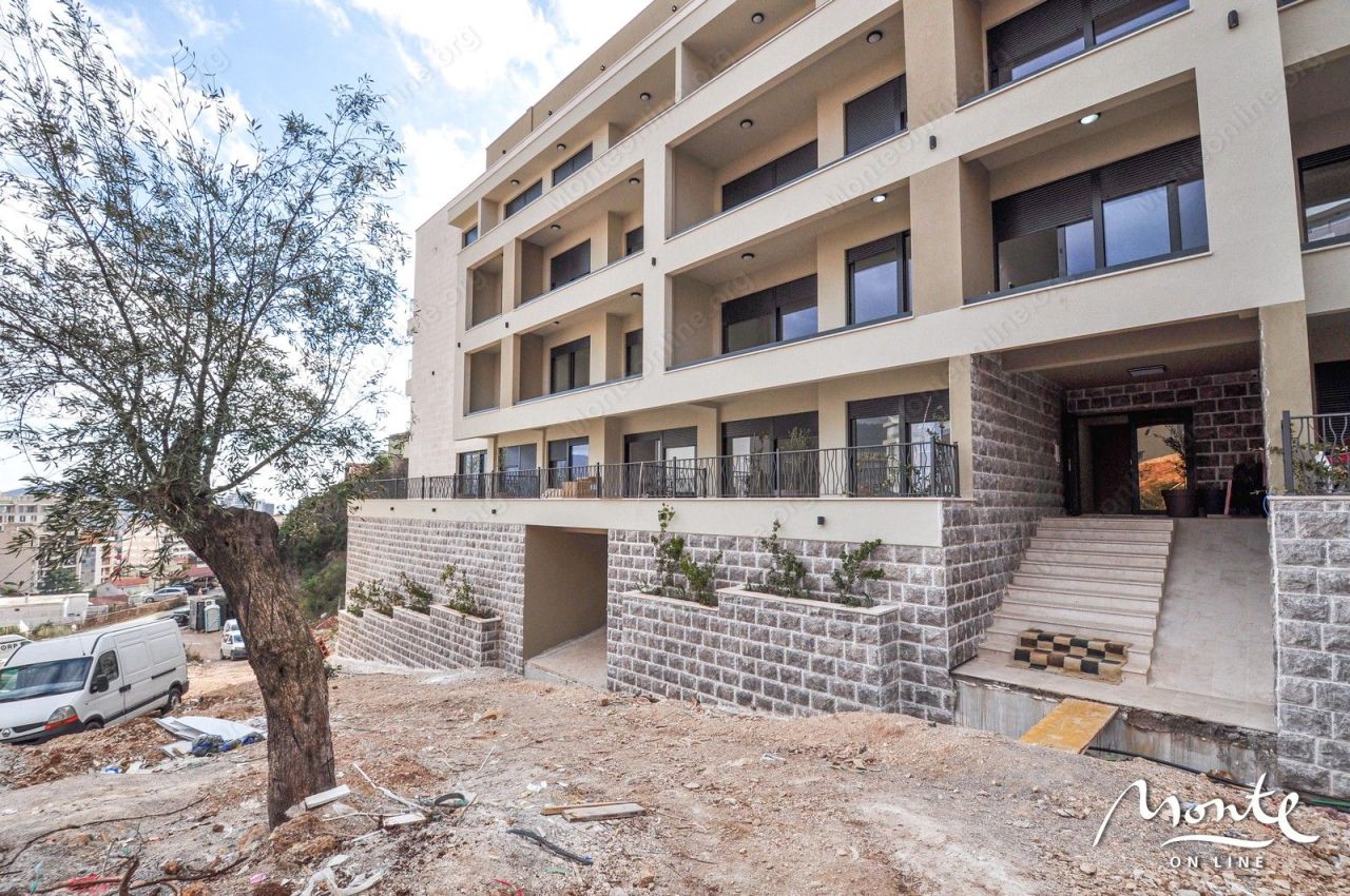 Apartamento en Budva, Montenegro, 146 m² - imagen 5