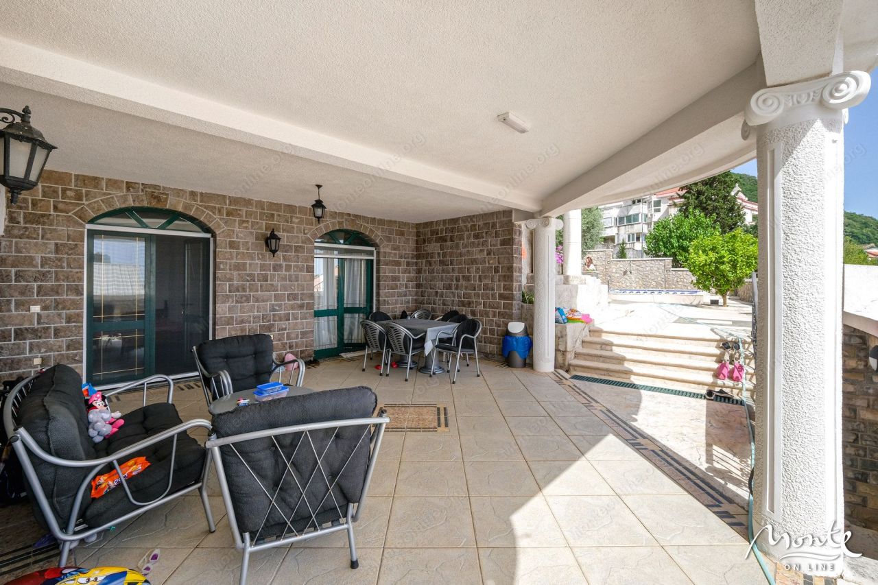 Villa a Petrovac, Montenegro, 560 m² - foto 6