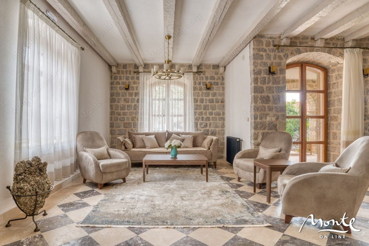 Villa à Rézévici, Monténégro, 480 m² - image 8