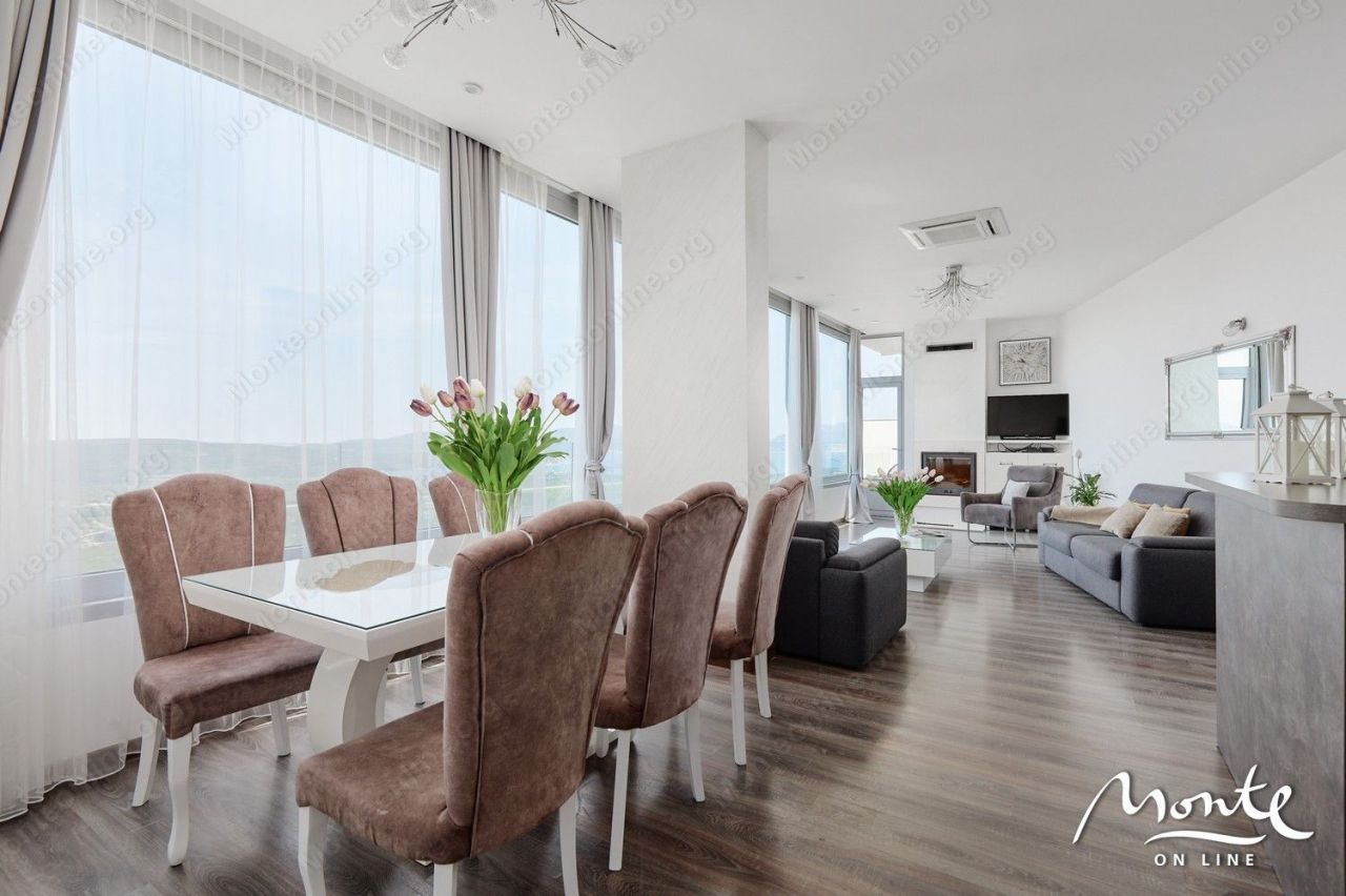 Villa en Tivat, Montenegro, 220 m² - imagen 10