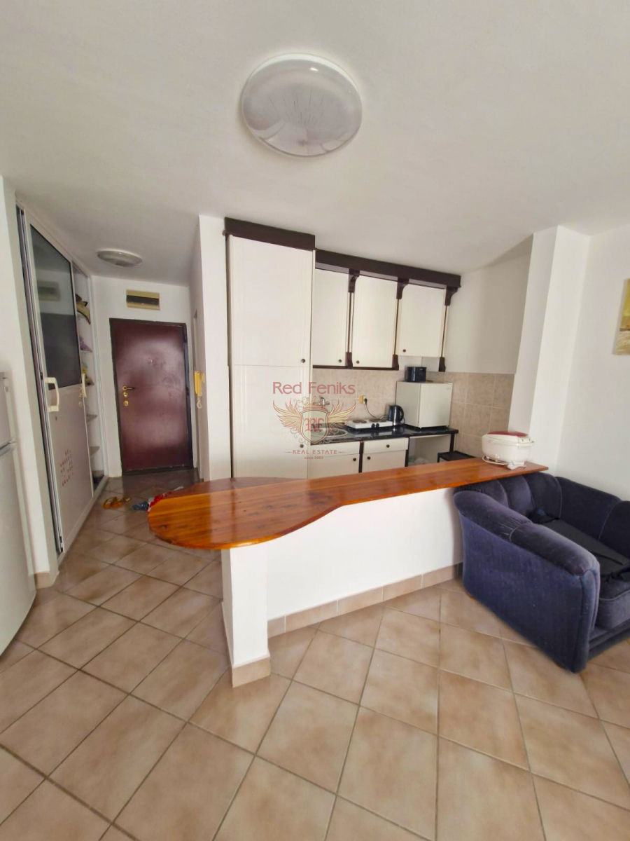 Flat in Sveti Stefan, Montenegro, 52 m² - picture 3