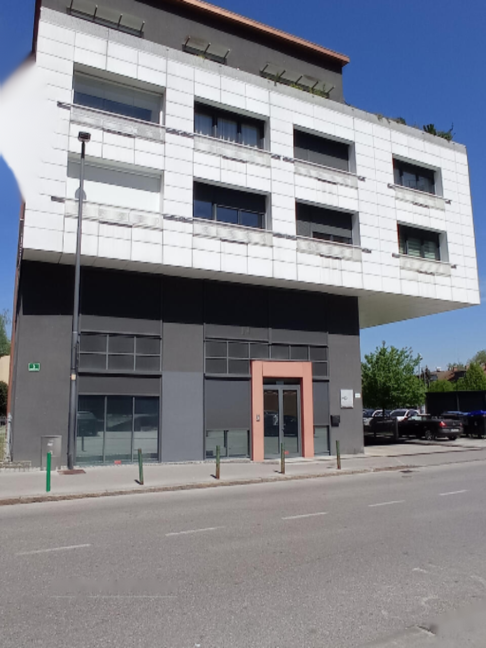 Oficina en Liubliana, Eslovenia, 141 m² - imagen 1