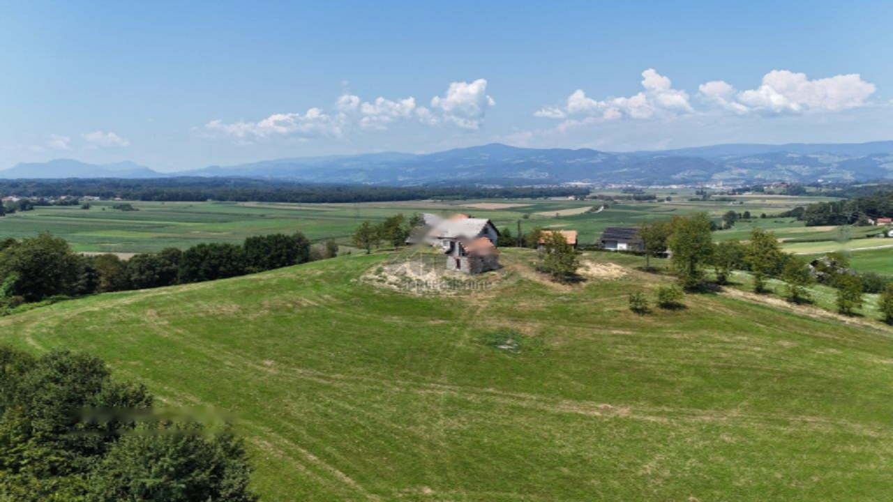 Farm in Slovenska Bistrica, Slovenia, 93 070 m² - picture 1