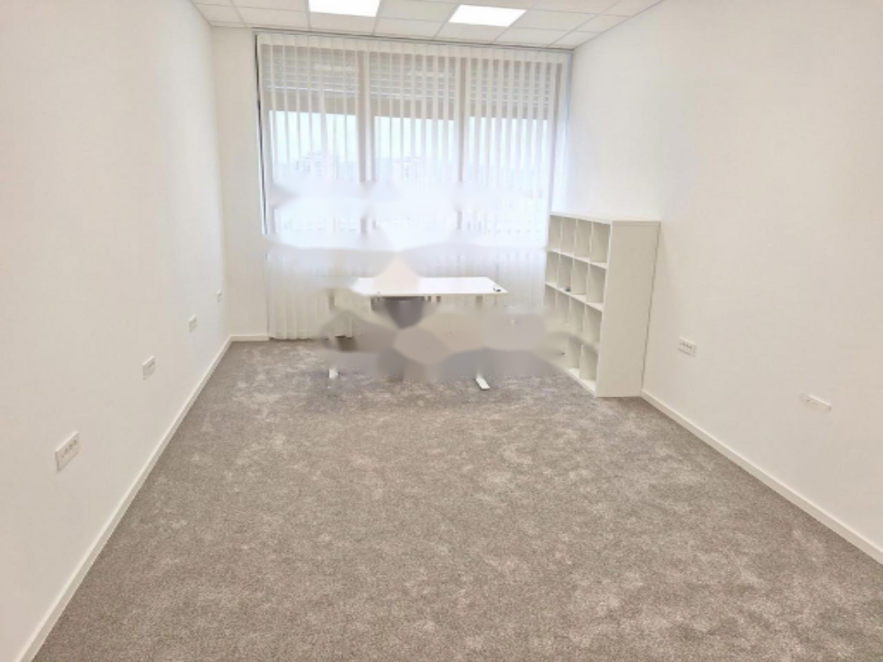 Bureau à Ljubljana, Slovénie, 27 m² - image 1