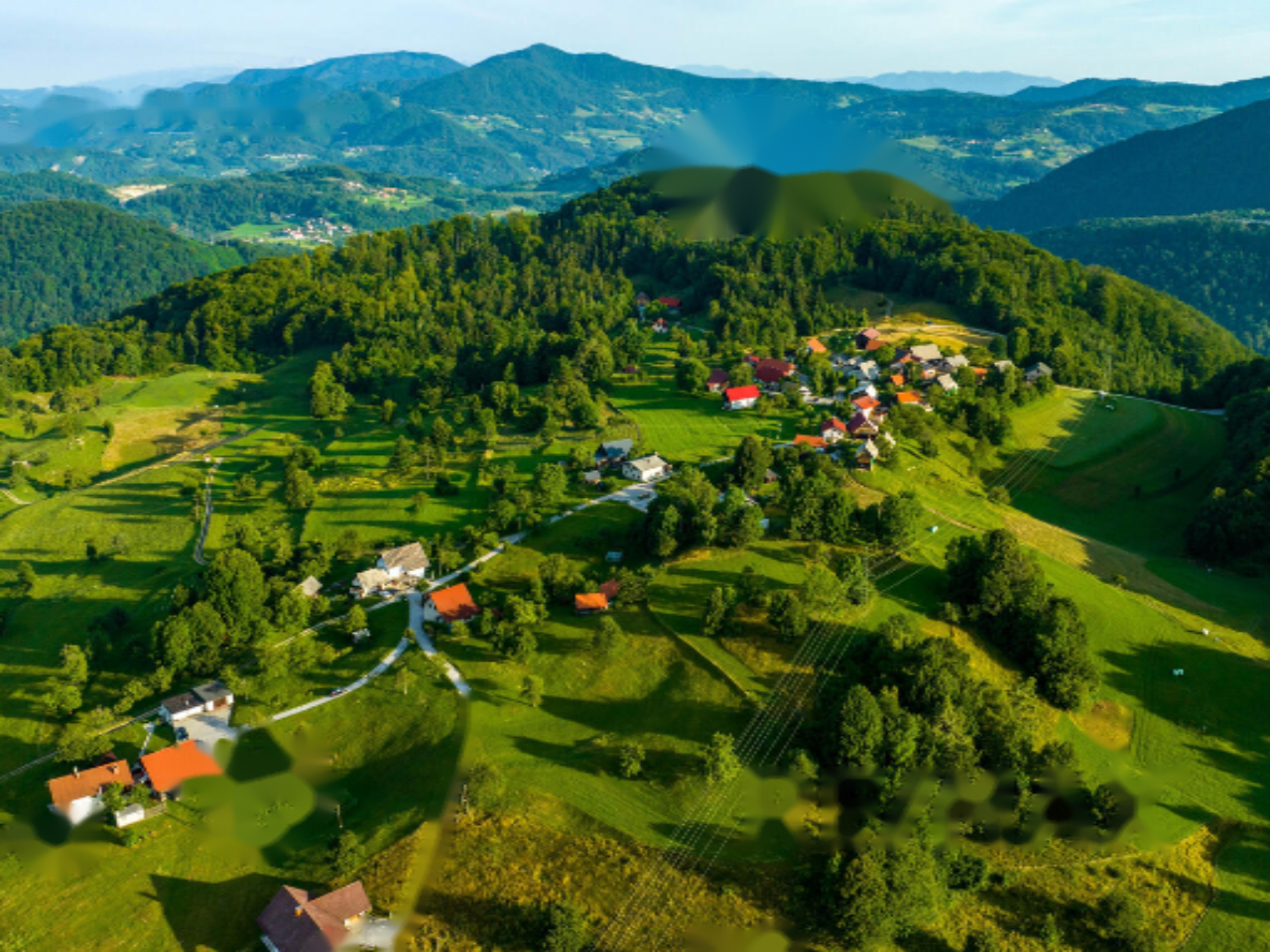 Farm in Divaca, Slowenien, 35 813 m² - Foto 1