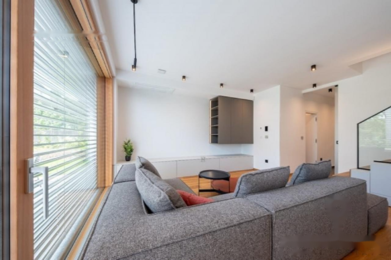 Haus in Ljubljana, Slowenien, 255 m² - Foto 1
