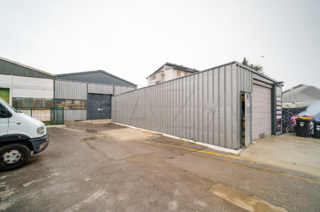 Ufficio a Lubiana, Slovenia, 90 m² - foto 1