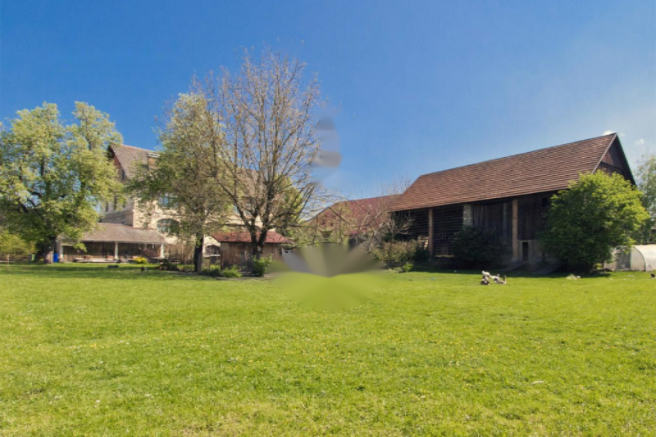 Granja en Logatec, Eslovenia, 580 m² - imagen 1