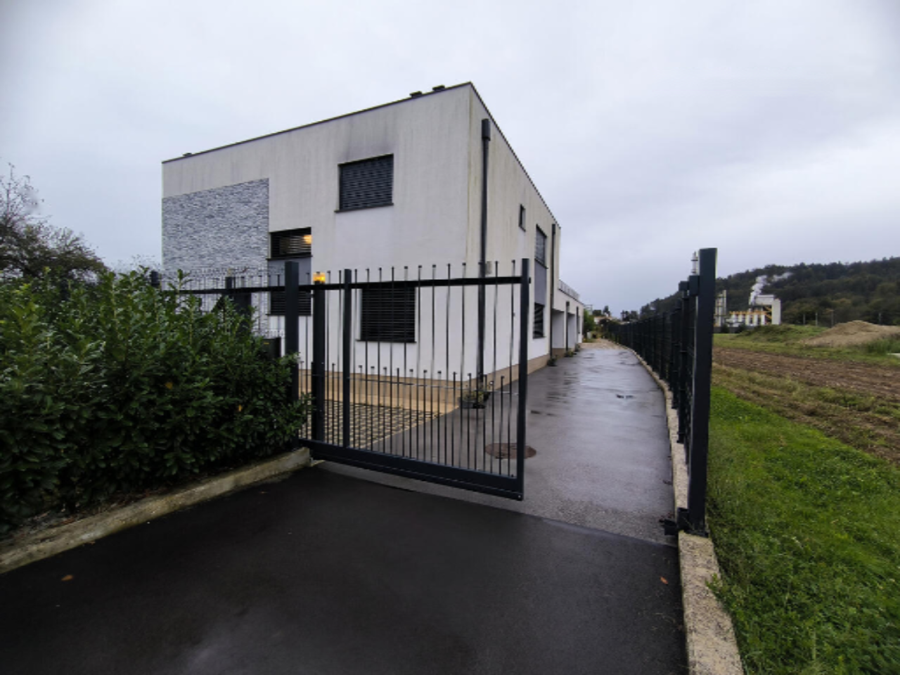 House in Ljubljana, Slovenia, 252 m² - picture 1