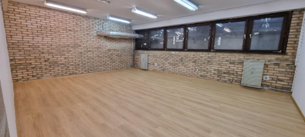 Büro in Ljubljana, Slowenien, 39 m² - Foto 1