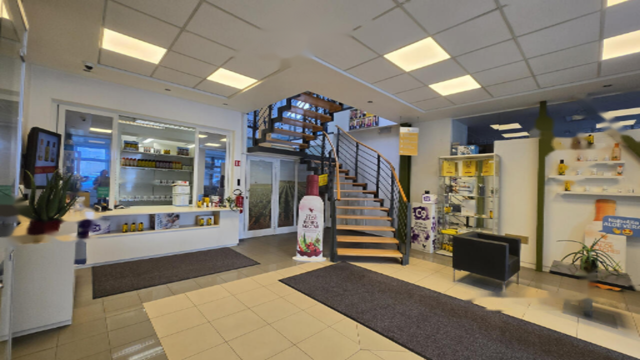 Oficina en Liubliana, Eslovenia, 700 m² - imagen 1