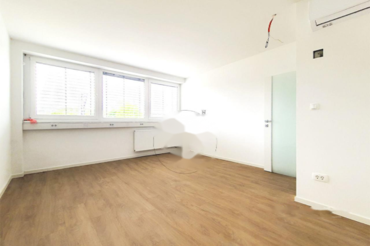 Büro in Ljubljana, Slowenien, 136 m² - Foto 1