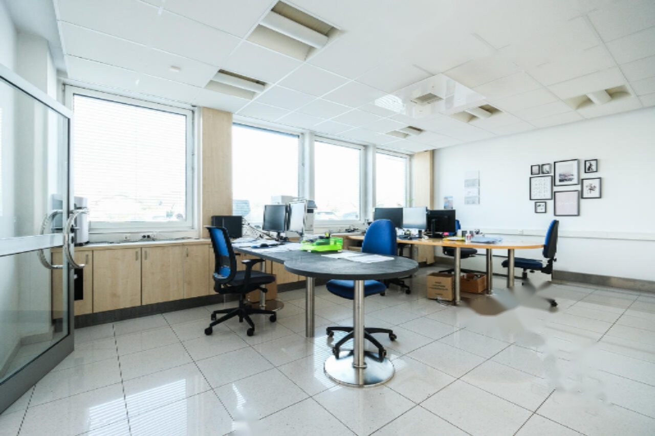 Ufficio a Lubiana, Slovenia, 445 m² - foto 3