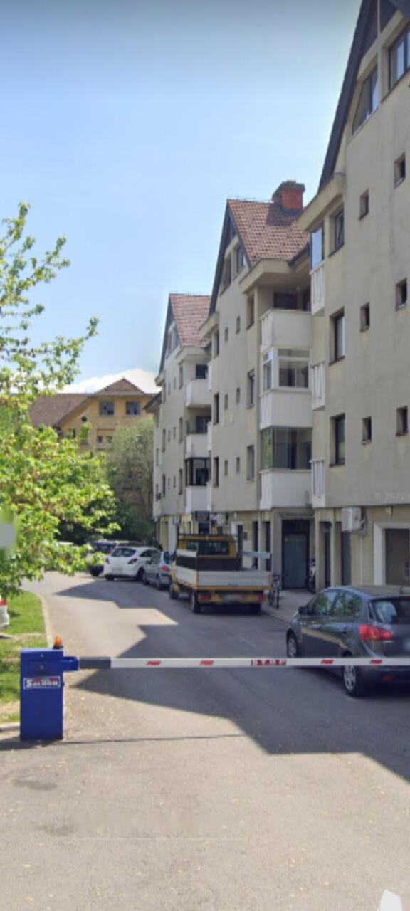 Oficina en Liubliana, Eslovenia, 45 m² - imagen 3