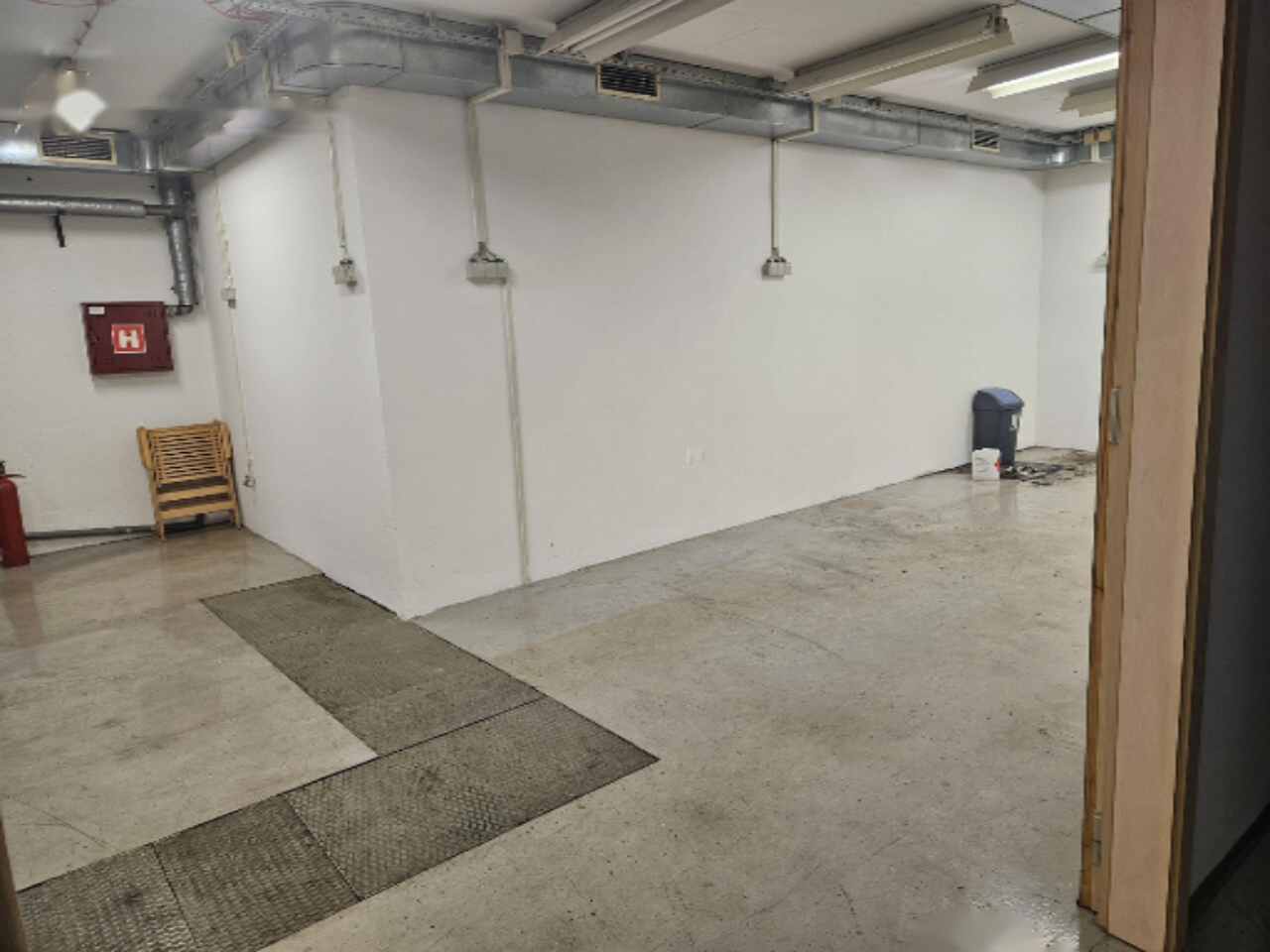 Oficina en Liubliana, Eslovenia, 109 m² - imagen 4