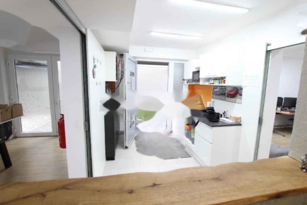 Bureau à Ljubljana, Slovénie, 225 m² - image 7