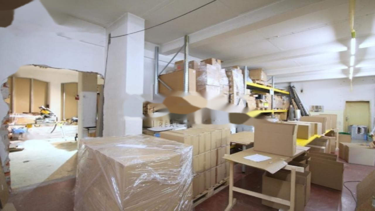 Office in Ljubljana, Slovenia, 1 633 m² - picture 10