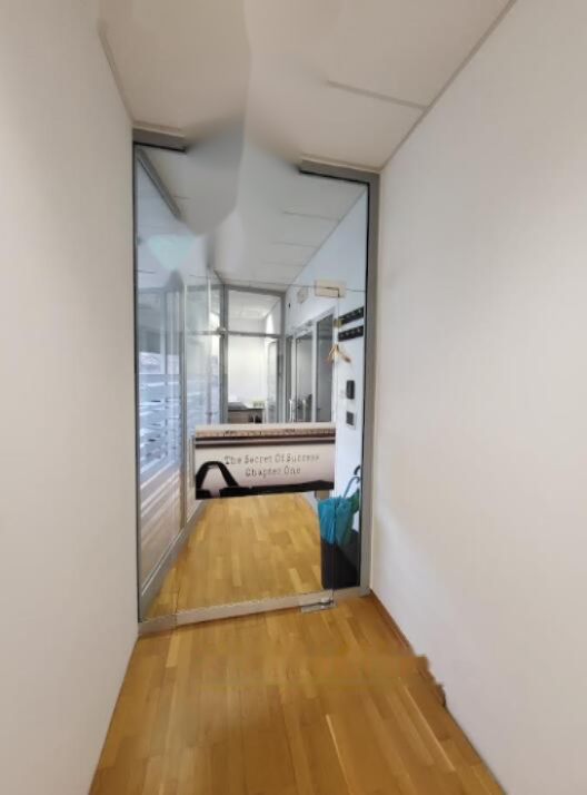 Oficina en Liubliana, Eslovenia, 177 m² - imagen 14