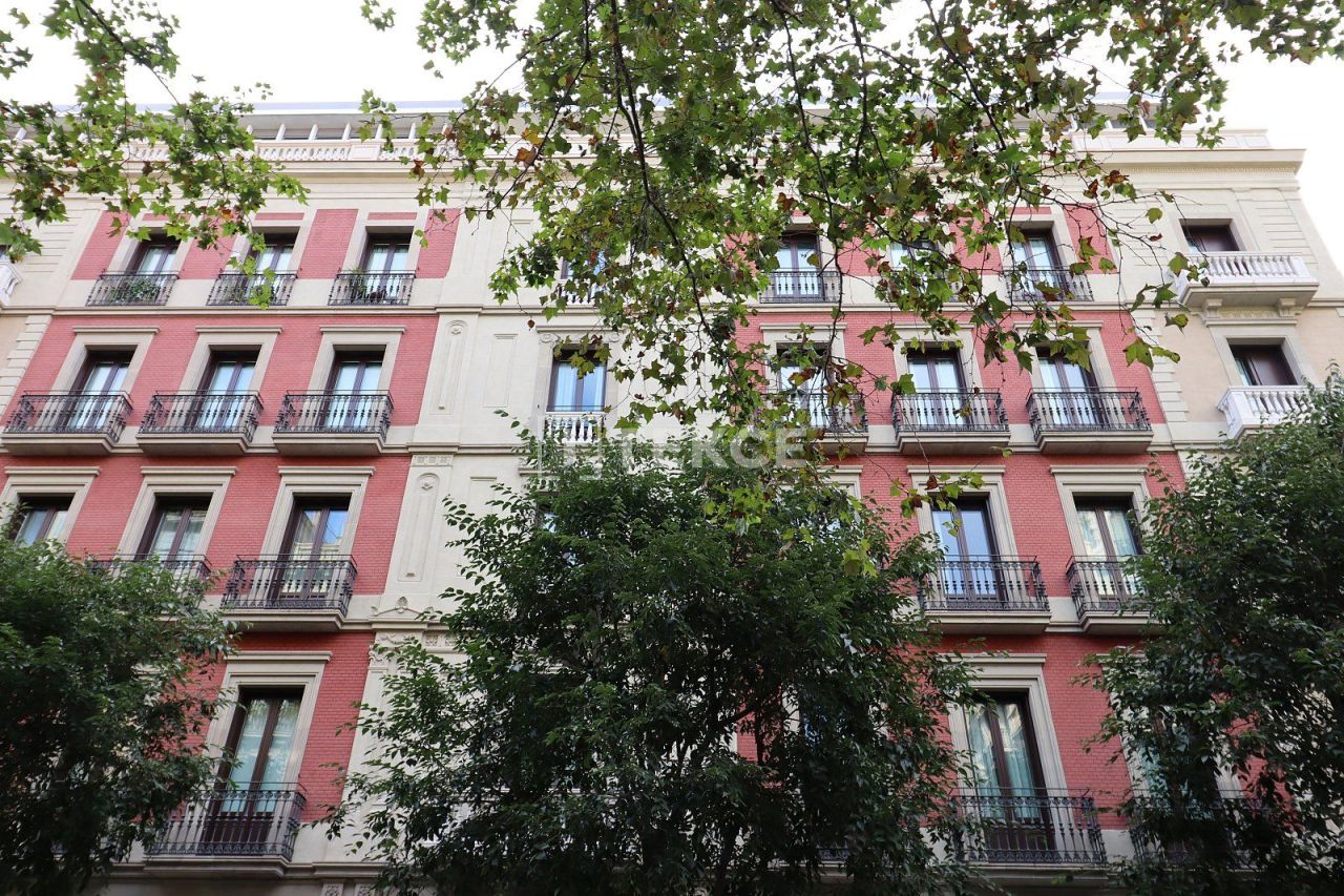 Apartment in Barcelona, Spanien, 185 m² - Foto 1