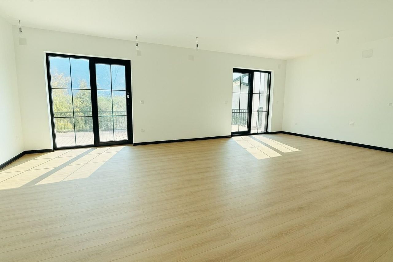 Appartamento a Herceg-Novi, Montenegro, 103 m² - foto 1