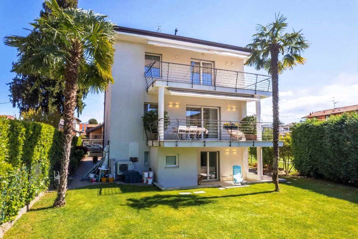 Villa a Varese, Italia, 360 m² - foto 4