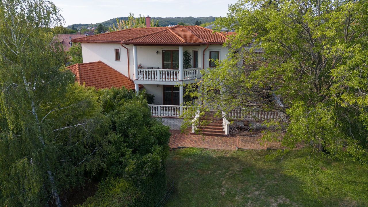 Villa in Gyenesdias, Ungarn, 392 m² - Foto 1