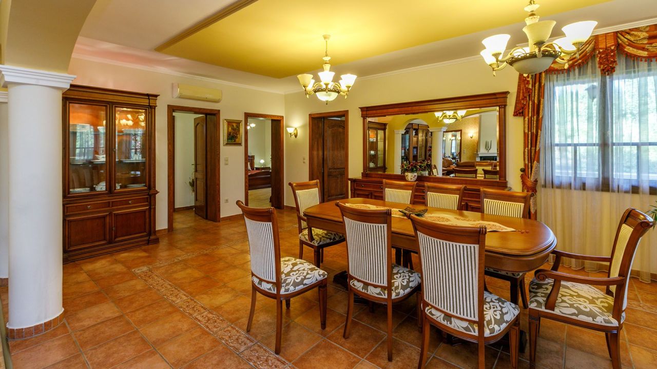 Villa in Gyenesdias, Hungary, 392 m² - picture 15