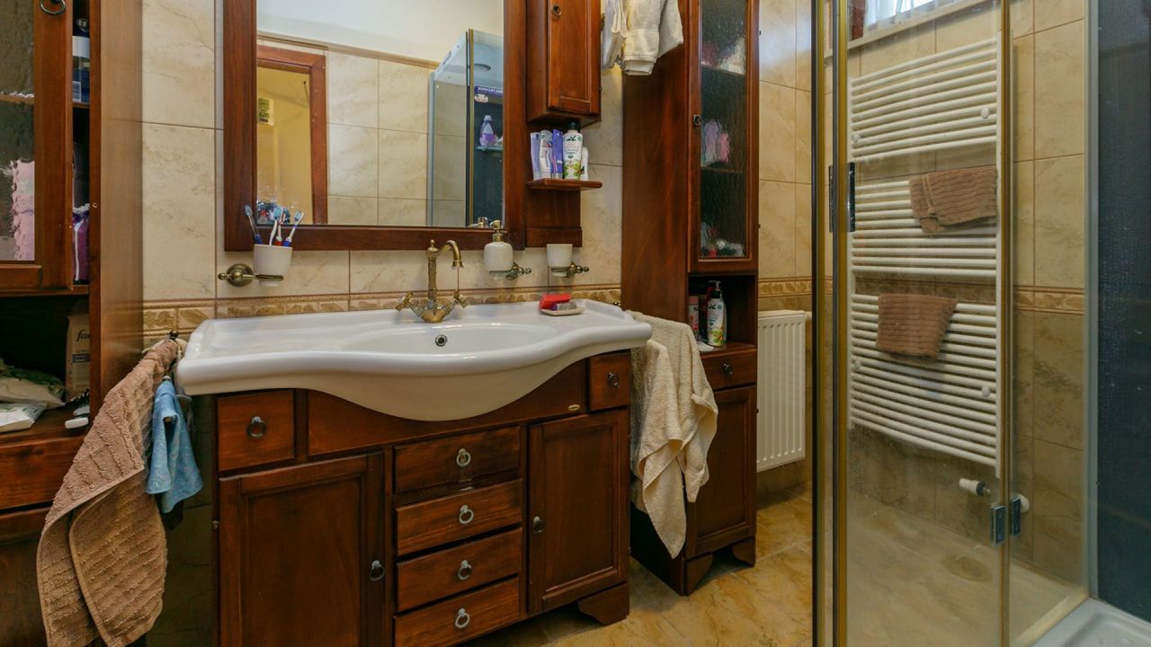 Villa in Gyenesdias, Hungary, 392 m² - picture 18