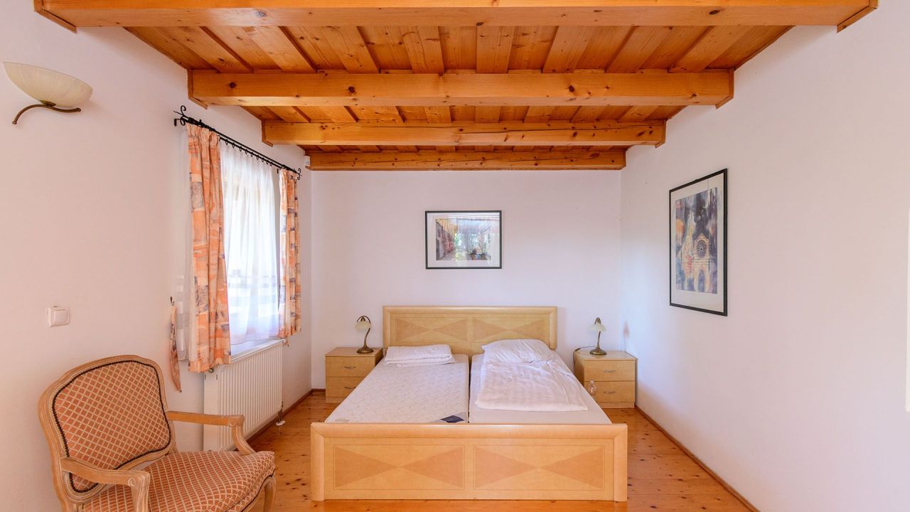 Maison à Gyenesdiás, Hongrie, 290 m² - image 10