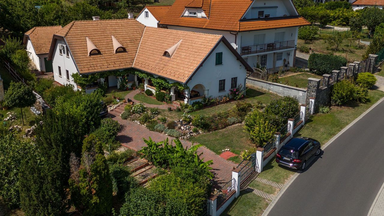 House in Gyenesdias, Hungary, 160 m² - picture 2