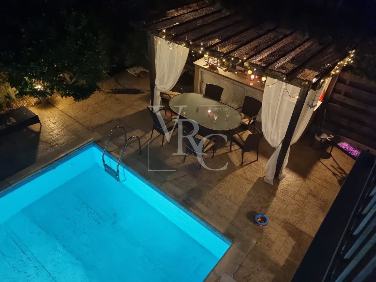 Casa en Limasol, Chipre, 240 m² - imagen 1