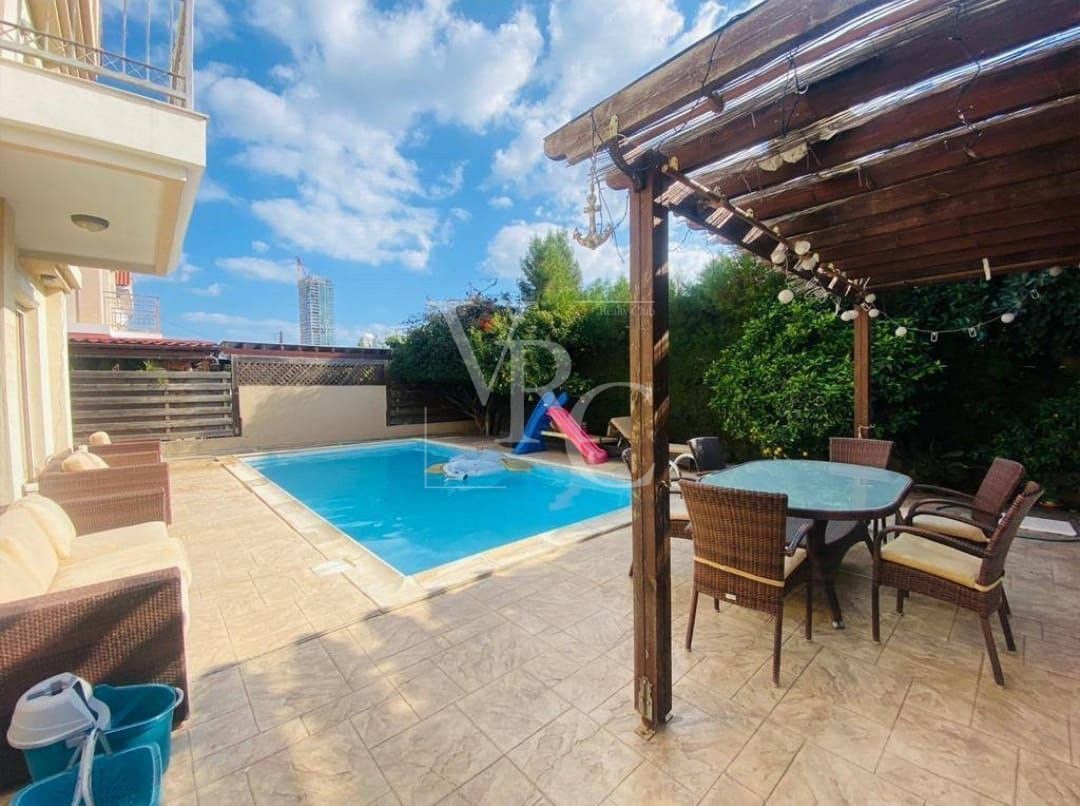 Casa en Limasol, Chipre, 240 m² - imagen 2