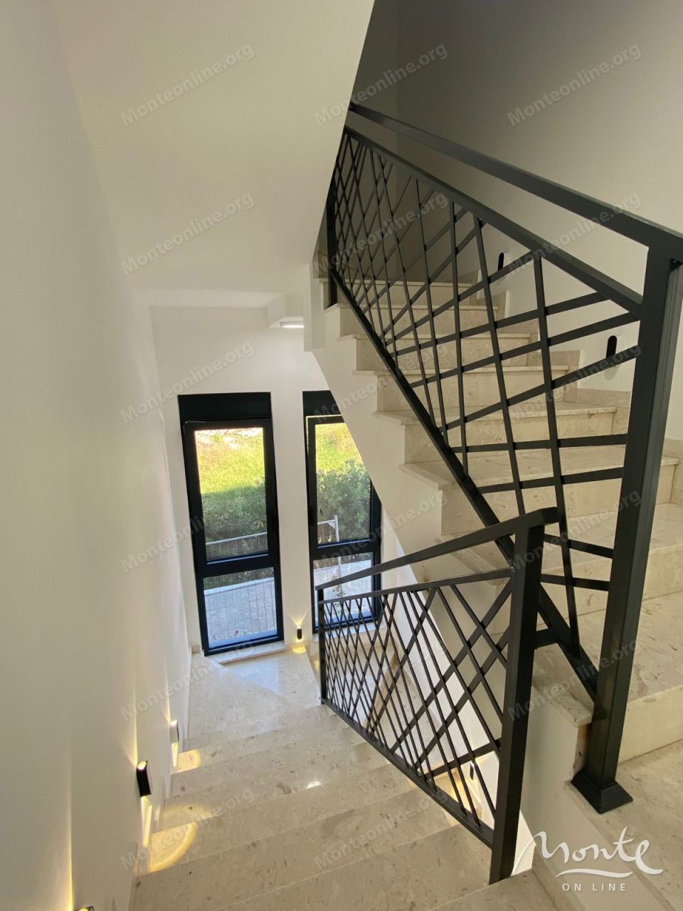 Villa in Bar, Montenegro, 385 m² - Foto 18