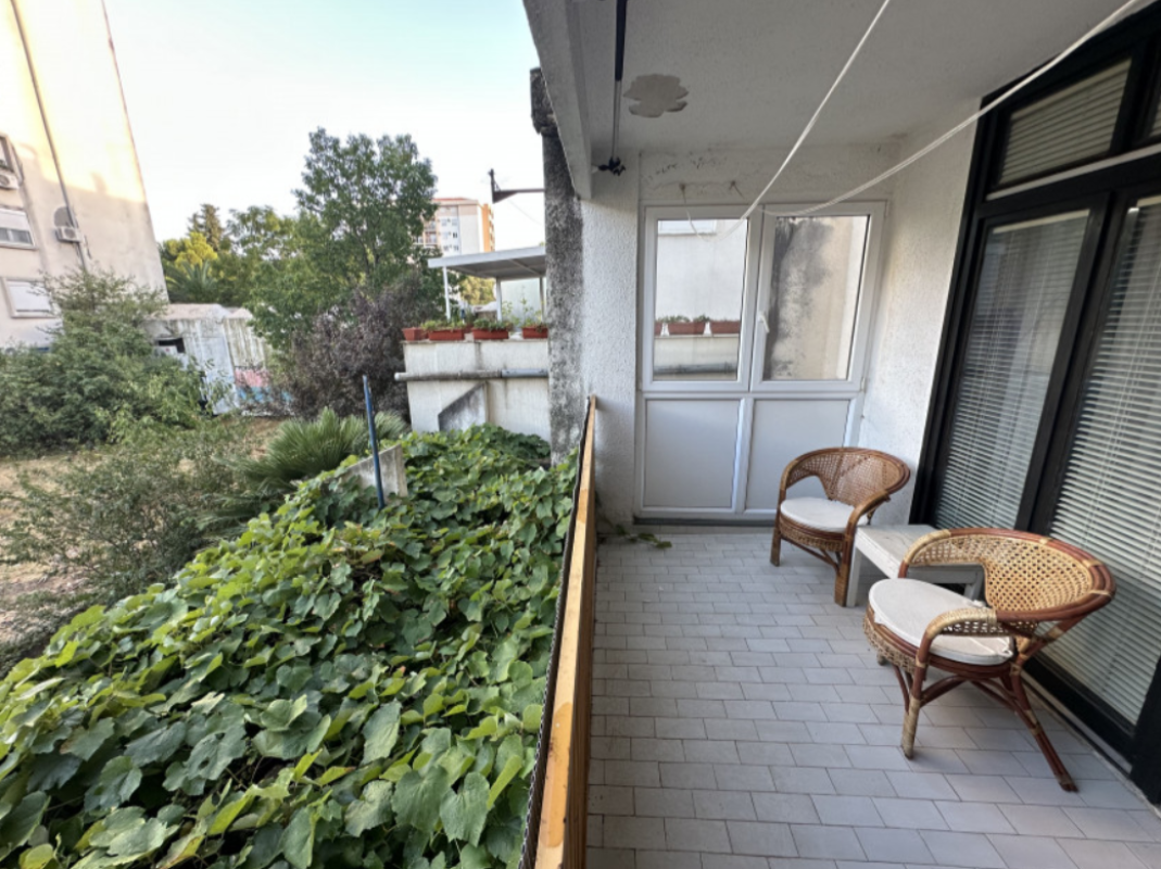 Appartamento a Bar, Montenegro, 80 m² - foto 1