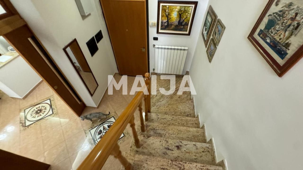Villa à Vlora, Albanie, 309 m² - image 12