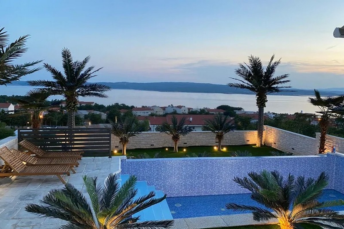 Villa à Crikvenica, Croatie, 400 m² - image 1