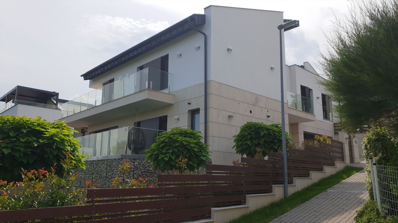 Haus in Hévíz, Ungarn, 239 m² - Foto 1