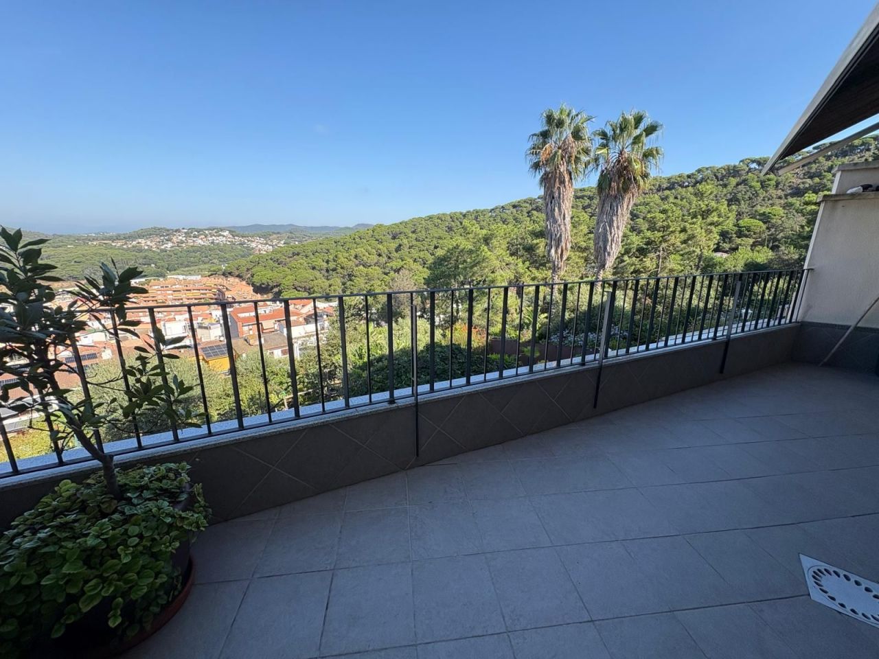 Townhouse on Costa Brava, Spain, 146 m² - picture 3