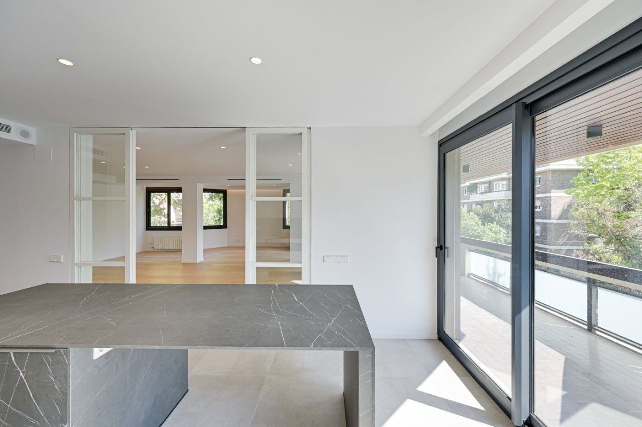 Appartamento a Barcellona, Spagna, 255 m² - foto 16