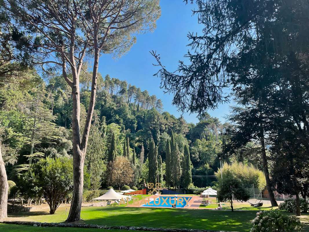 Villa in Camaiore, Italy, 1 800 m² - picture 8