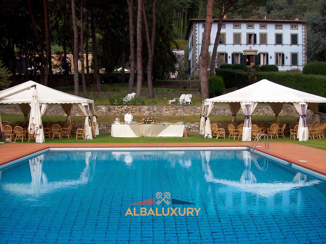 Villa in Camaiore, Italy, 1 800 m² - picture 9