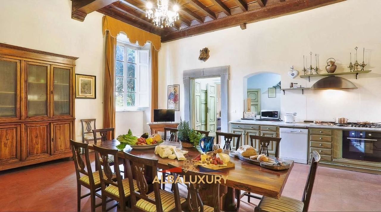 Villa in Camaiore, Italy, 1 800 m² - picture 11