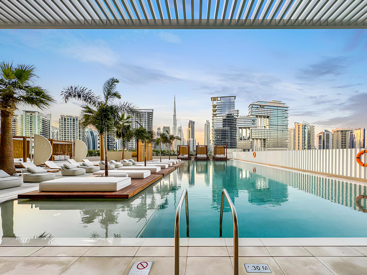 Studio in Dubai, UAE, 48 m² - picture 1