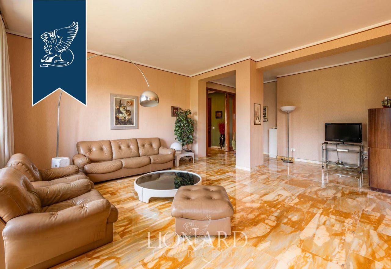 Apartment in Milan, Italy, 220 m² - picture 1
