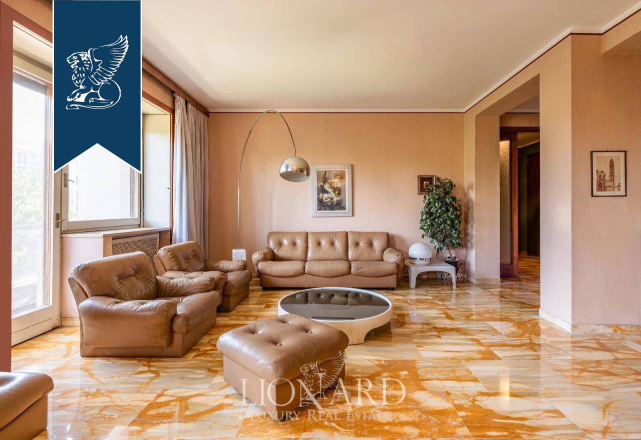 Appartement à Milan, Italie, 220 m² - image 2