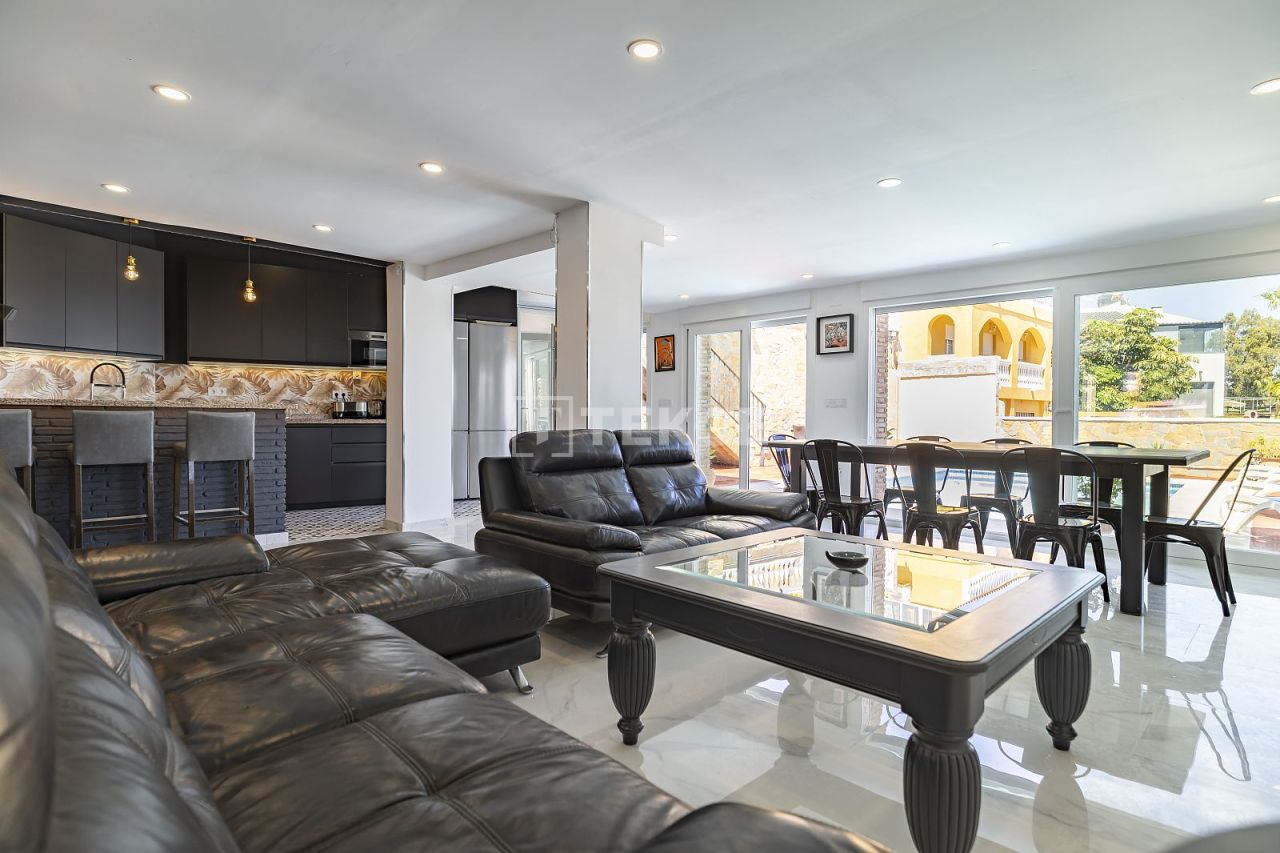 Villa en Benalmádena, España, 350 m² - imagen 8