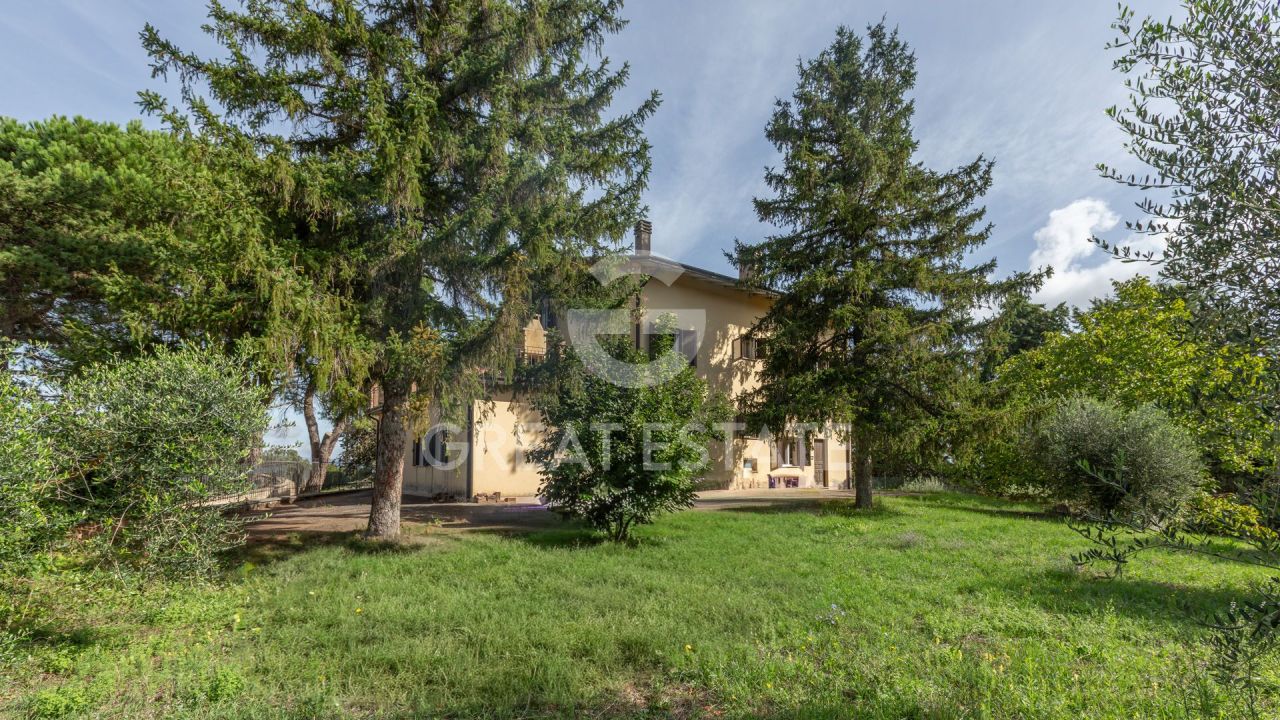 Villa à Bettona, Italie, 412 m² - image 2